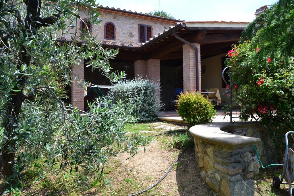 Agriturismo La Ghiraia Santa Luce Bagian luar foto